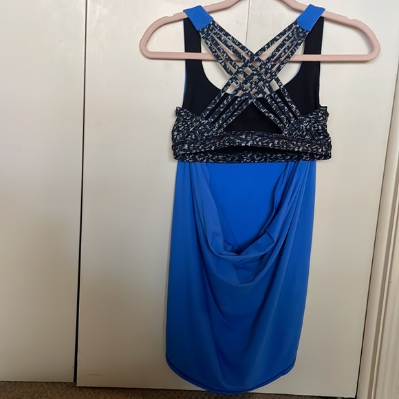 Lululemon free to be wild bra/tank bundle - size 4 - Picture 3 of 8